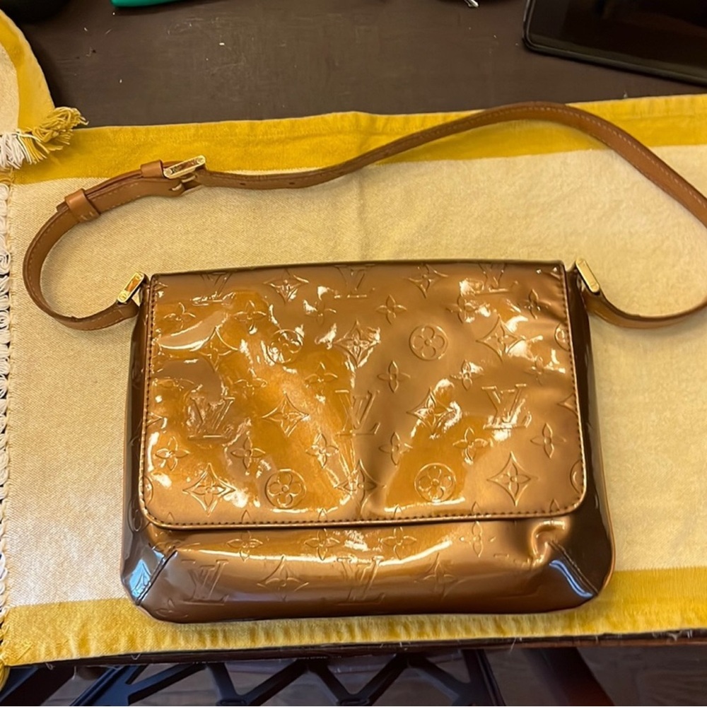 Excellent shaped used Louis Vuitton shoulder Vernis Bronze bag